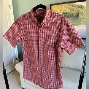 Men’s casual button down short sleeve shirt from Eddie Bauer